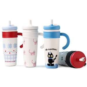 بهلوان كبير معزول من الفولاذ المقاوم للصدأ بمقبض وقش