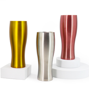 كوب بيرة مزدوج معزول من الفولاذ المقاوم للصدأ 